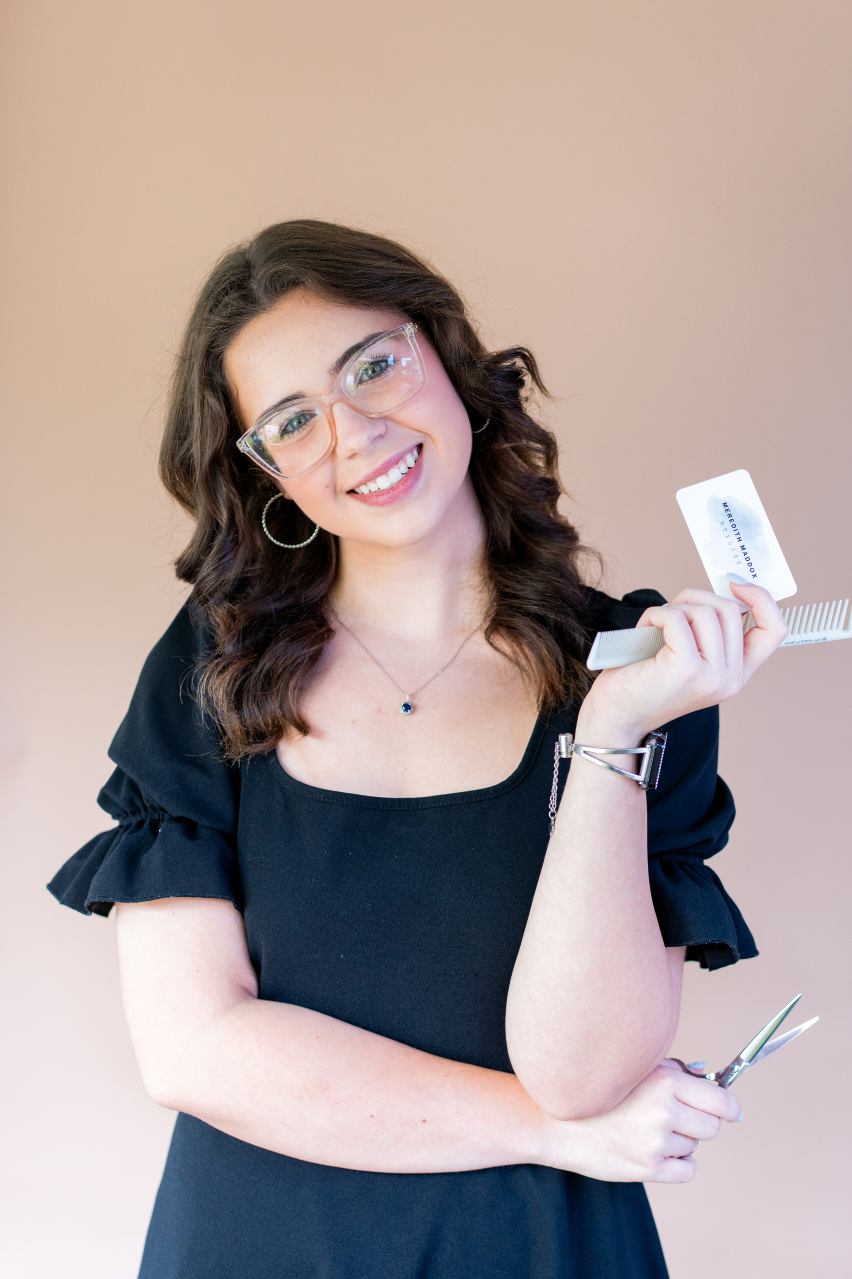 https://bellasalonathens.com/wp-content/uploads/2025/06/bellastylists-4-622x652.jpg